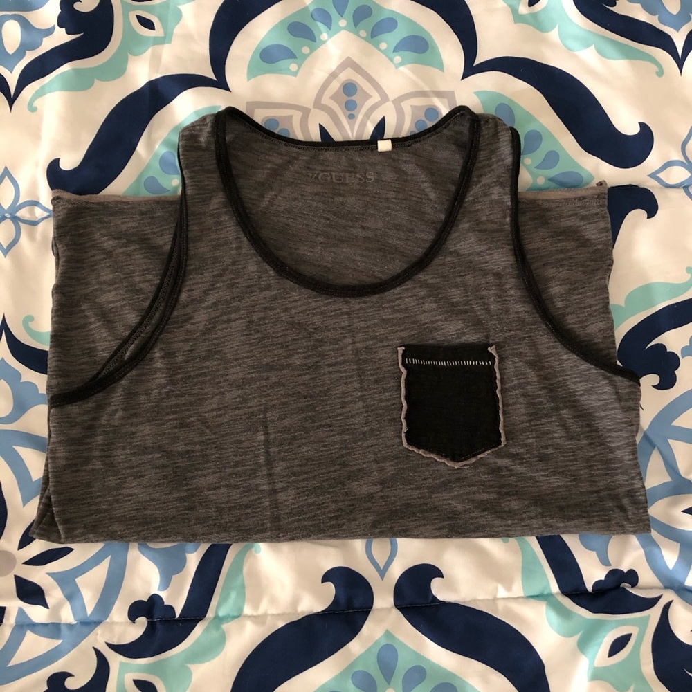 Sleeveless guess tank top